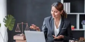 Who pays probate attorney fees in New York?